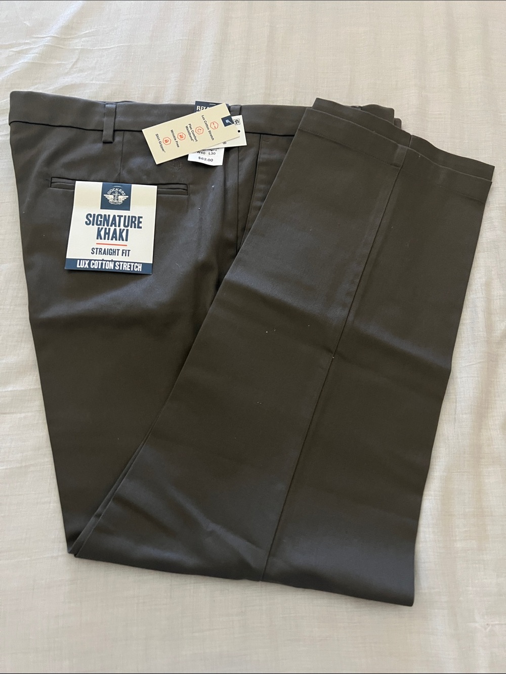 NWT $62 Dockers Signature Khaki Straight Fit Pants